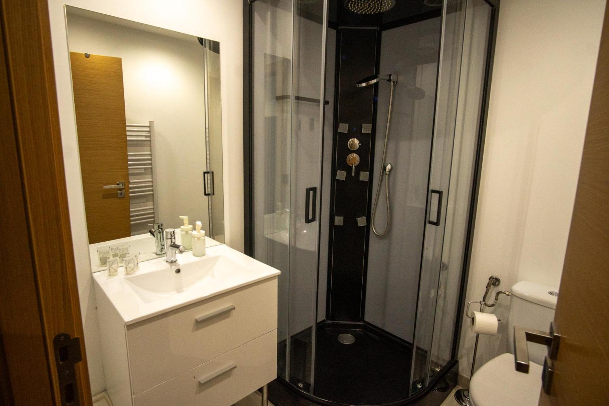 Appartement 1-4 Pers - Proche Paris, Cdg, Grand Paris Arena - A L'Ombre Du Pin "5" Le Pin  Exterior photo
